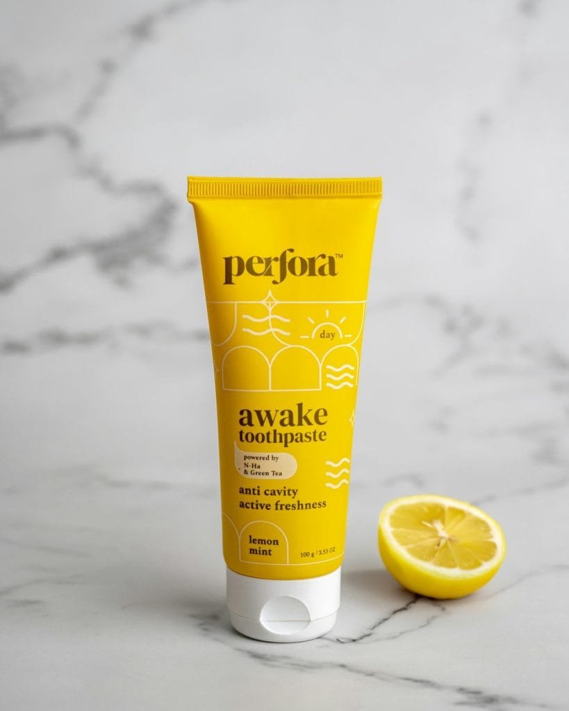 a-tube-of-sunscreen-next-to-a-lemon-o02hch7g4tg a-tube-of-sunscreen-next-to-a-lemon-o02hch7g4tg